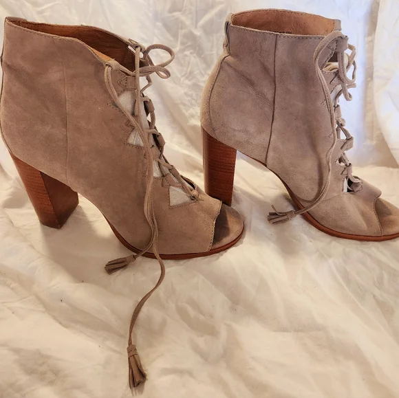 Frye Gabby ghillie lace up suede booties - Picture 8 of 8